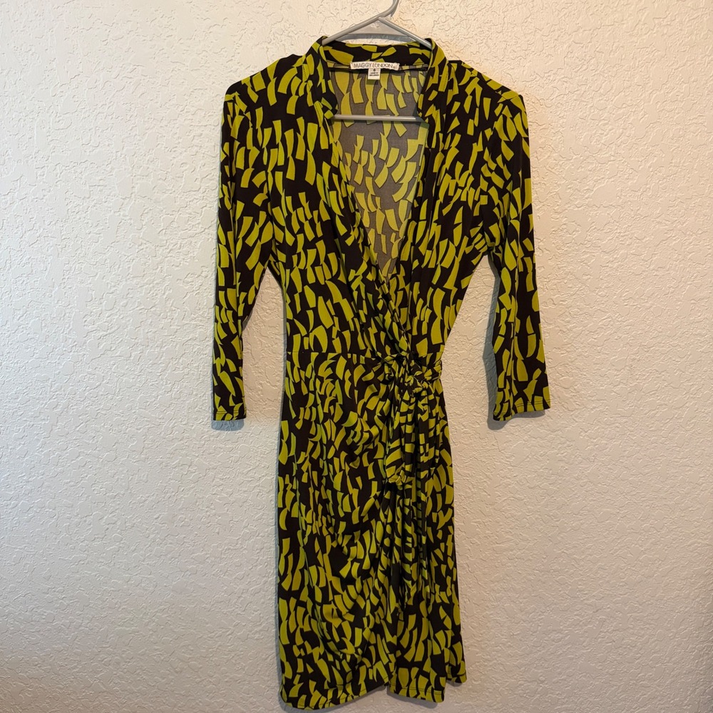 Maggy London Faux Wrap Dress Size 6 Lime Green Black Geometric Modern Workwear